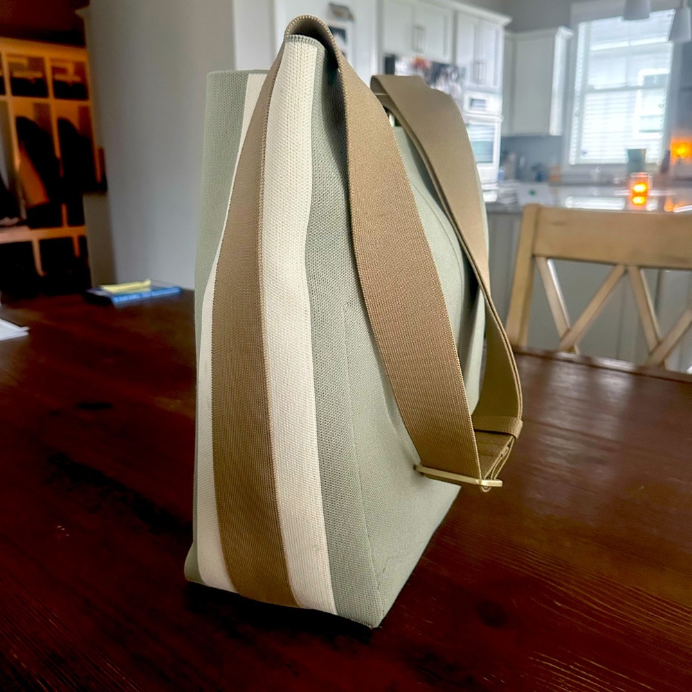 Rothy’s lightweight tote - light sage